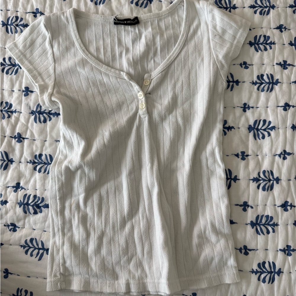 Brandy Melville White Ribbed Short Sleeve Top